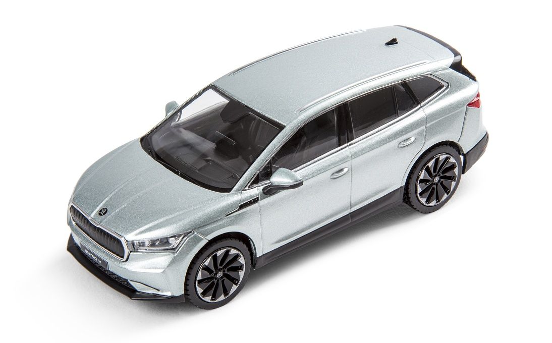Модель Skoda Enyaq iV 1:43 arctic silver (5LA099300F7B) 1