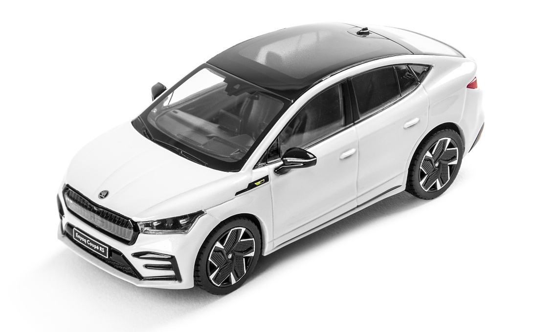 Модель Skoda Enyaq Coupe RS 1:43 Moon white (5LE099300S9R) 1