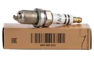 Свiчка запалювання (06H905611)
